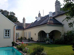 Neuhold